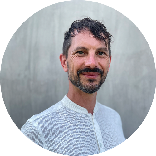 felix-purpose-coach-round